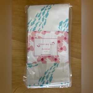 Fighting Eel 18x18 Throw Pillowcase Ice Fish Wave New NWT